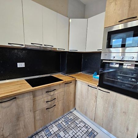 Tower Bridge Apartment Тирана Экстерьер фото
