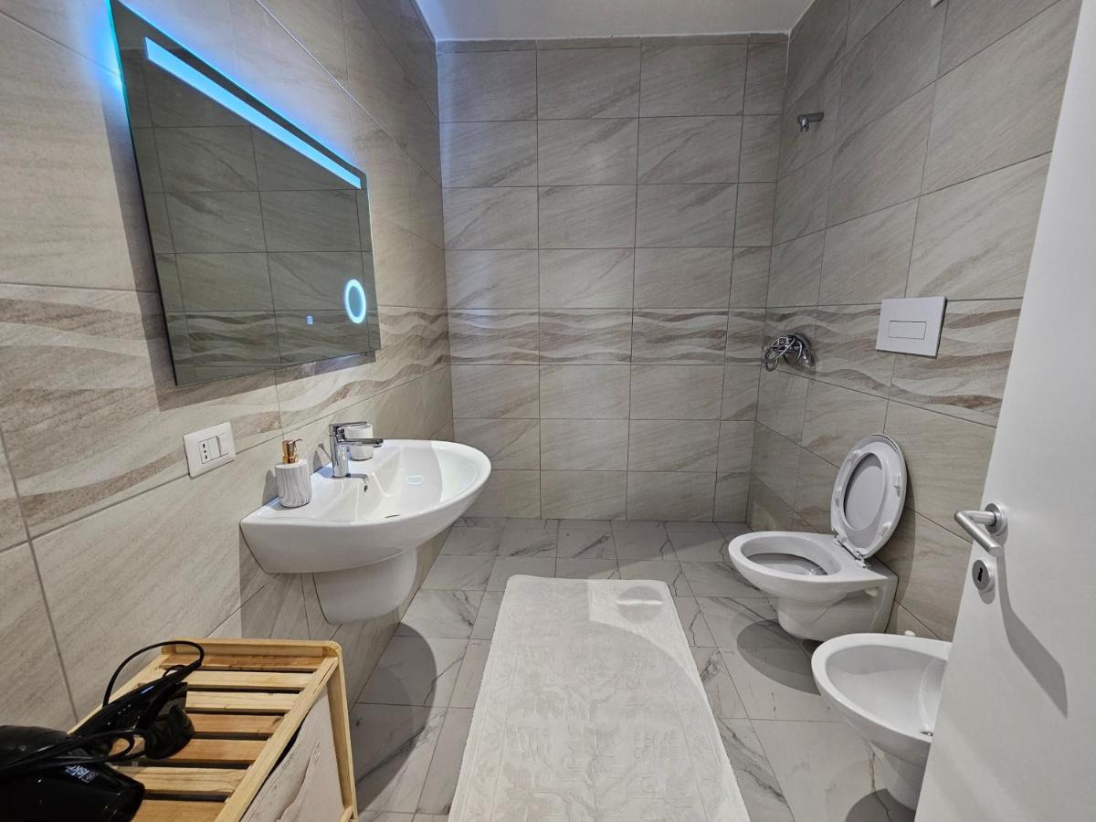 Tower Bridge Apartment Тирана Экстерьер фото